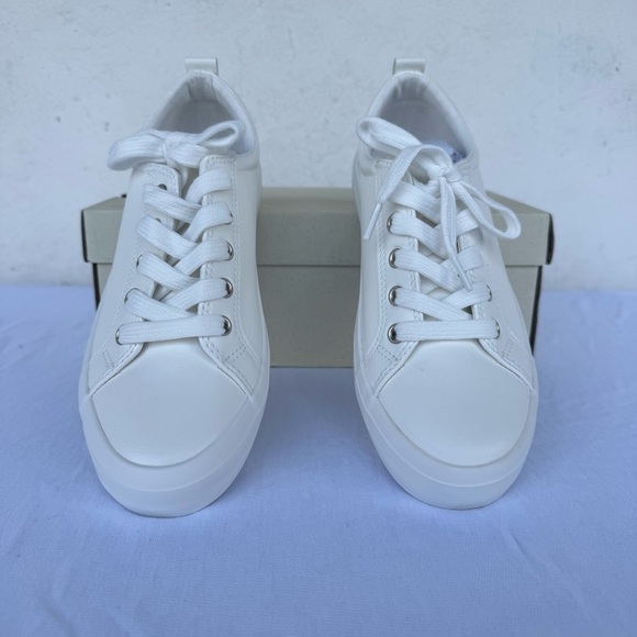 NIB ESPRIT Tallya Sneakers - 7.5 - Picture 3 of 11